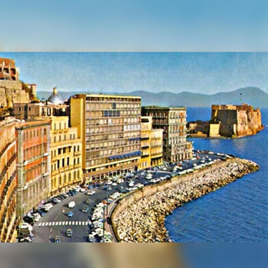 Casa Vacanze Pizzofalcone 41B Napoli Exterior foto